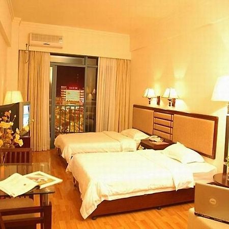 Green Bamboo Hotel Гуейлин Екстериор снимка
