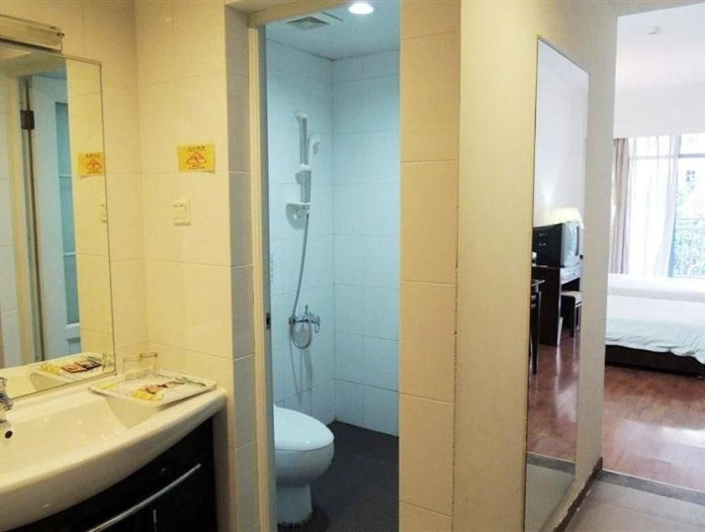 Green Bamboo Hotel Гуейлин Екстериор снимка