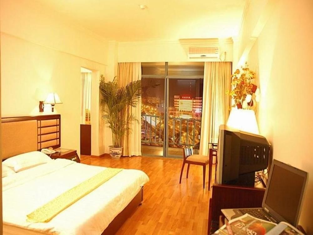Green Bamboo Hotel Гуейлин Екстериор снимка