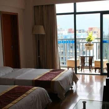 Green Bamboo Hotel Гуейлин Екстериор снимка